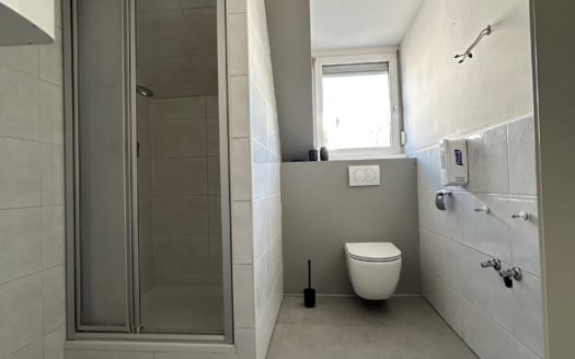 Einladende und Grosszügig aufgeteilte 3-4 Zimmer Wohnung in ruhiger Grünlage von Maria Lankowitz!