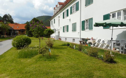 Einladende und Grosszügig aufgeteilte 3-4 Zimmer Wohnung in ruhiger Grünlage von Maria Lankowitz!