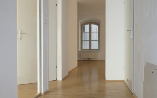 Graz: Architektenwohnung! Individuelle 2-Zimmer Erdgeschosswohnung mit Balkon und Gartennutzung im beliebten Grazer Wohnbezirk „Lend“ !