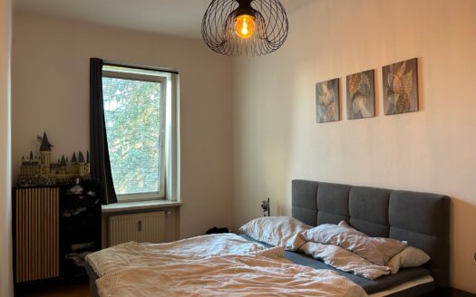 Graz: Altstadtzauber trifft Moderne! Grosszügige 2-Zimmer Wohnung mit romantischer Veranda im Bezirk Jakomini zu vermieten !