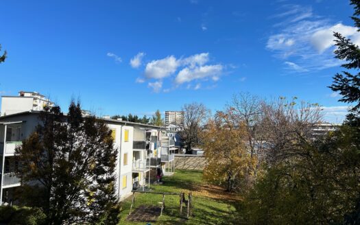 Graz: Altstadtzauber trifft Moderne! Grosszügige 2-Zimmer Wohnung mit romantischer Veranda im Bezirk Jakomini zu vermieten !