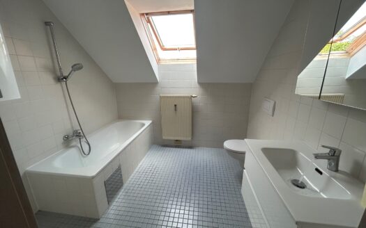 Graz: Altbauzauber trifft Moderne! 2-Zimmer Wohnung mit uneinsehbarer Loggia im Bezirk „Lend“ zu vermieten !