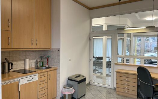 Lieboch: Top Gewerbeobjekt mit direkter Autobahnanbindung südlich von Graz (Lieboch)! Büro, Lager, Produktion, Werkstatt, Parplätze!