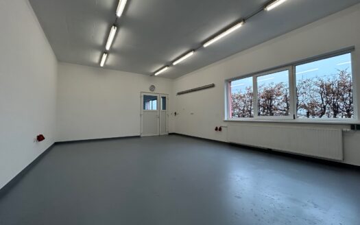 Lieboch: Top Gewerbeobjekt mit direkter Autobahnanbindung südlich von Graz (Lieboch)! Büro, Lager, Produktion, Werkstatt, Parplätze!