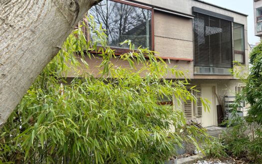 Graz: Offenes Wohnen bar excellence! Aussergewöhnliche Galerie/Maisonettenwohnung in ruhiger Innenhoflage von Eggenberg zu vermieten!