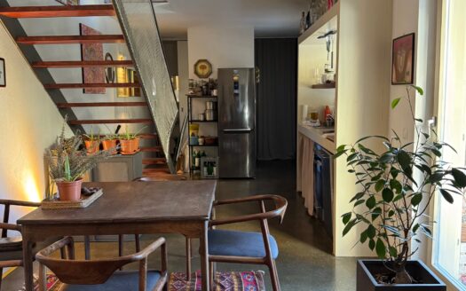 Graz: Offenes Wohnen bar excellence! Aussergewöhnliche Galerie/Maisonettenwohnung in ruhiger Innenhoflage von Eggenberg zu vermieten!