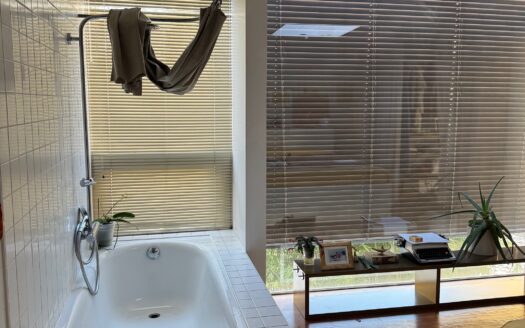 Graz: Offenes Wohnen bar excellence! Aussergewöhnliche Galerie/Maisonettenwohnung in ruhiger Innenhoflage von Eggenberg zu vermieten!