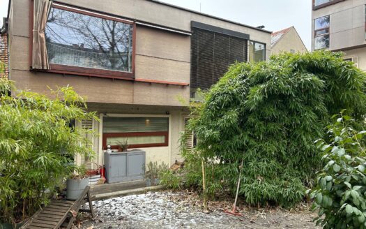 Graz: Offenes Wohnen bar excellence! Aussergewöhnliche Galerie/Maisonettenwohnung in ruhiger Innenhoflage von Eggenberg zu vermieten!