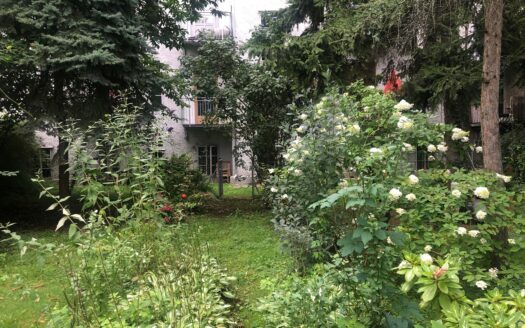 Graz: Altbauzauber! 3-Zimmer Altbauwohnung (WG-tauglich) mit Balkon und traumhaften Gartenblick im Grazer Wohnbezirk „Jakomini“ zu vermieten!