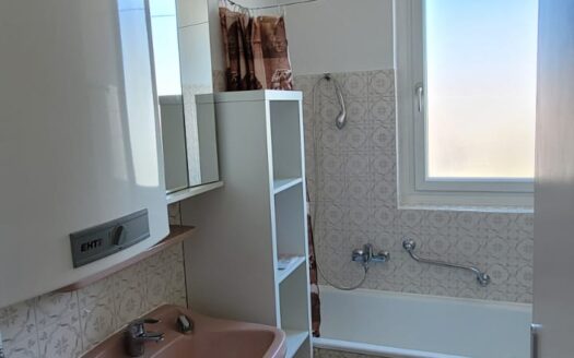 Graz: Traumblick über Graz inklusive! Grosszügige angelegte 4-Zimmer + Küche Familienwohnung mit Loggia im Wohnbezirk „Jakomini“ zu vermieten!