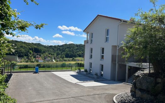 St. Ulrich: Projekt „Landliebe“ Erstbezugscharakter ! Exklusiv ausgestattete 3 -Zimmer mit grossem Balkon (ca. 14 m²) Nähe Fernitz (St. Ulrich a.W.) zu vermieten!