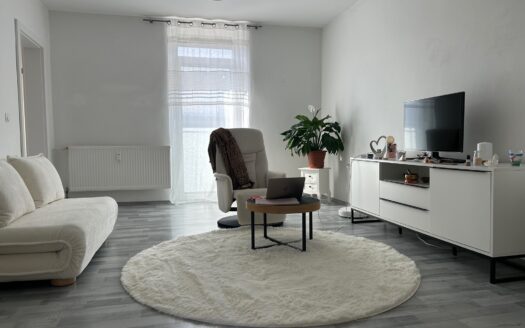 Rosental:  Erstbezug nach Sanierung! Einladende 2-Zimmer-Wohnung mit traumhafter Aussicht in ruhiger Grünlage!