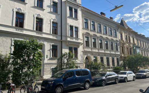 Graz: Altbauzauber! Grosszügige Büro/Ordinationsräumlichkeiten (3-Zimmer) in bevorzugten Grazer Stadtlage „Geidorf“ zu vermieten!