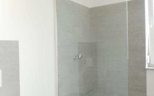 Lieboch: Exklusiver Erstbezug! Doppelhaushälfte (4-Zimmer) in beliebter Einfamilienhauslage von Lieboch!