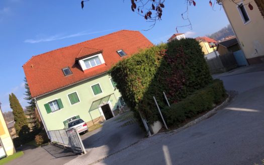 Köflach:  Top Gelegenheit! Kleines aber feines Zinshaus im Herzen von Köflach zu verkaufen!