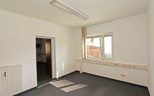 Graz:  Büro- bzw.  Praxisräumlichkeiten (4 Zimmer)  8053 Graz zu vermieten!