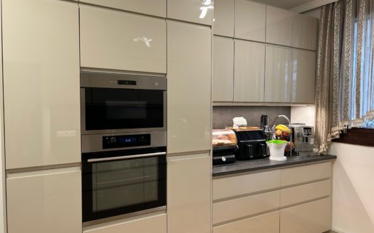 Graz:  Frühling in Graz St. Peter! Modern sanierte 3-Zimmer Wohnung  mit Loggia im beliebten Grazer Wohnbezirk St. Peter zu verkaufen!