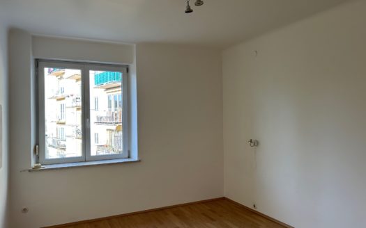 Graz:  Grosszügige 3-4 Zimmer Wohnung mit 2 Balkonen in perferkter Grazer Stadtlage „Leonhard“ zu vermieten!