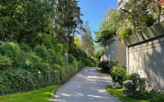 Graz:  Frühling in Graz St. Peter! Modern sanierte 3-Zimmer Wohnung  mit Loggia im beliebten Grazer Wohnbezirk St. Peter zu verkaufen!