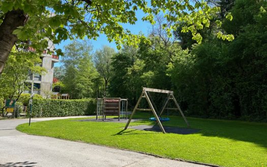 Graz:  Frühling in Graz St. Peter! Modern sanierte 3-Zimmer Wohnung  mit Loggia im beliebten Grazer Wohnbezirk St. Peter zu verkaufen!