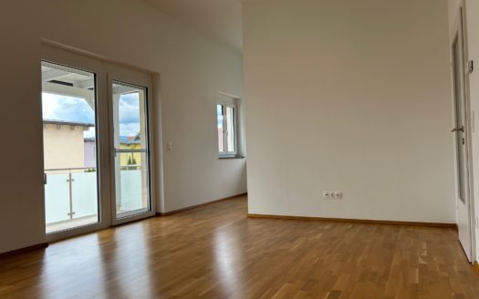Lieboch:  Der Sonne entgegen! Elegante 3-Zimmer Eigentumswohnung mit Balkon (ca. 10 m²) in Lieboch zu verkaufen!