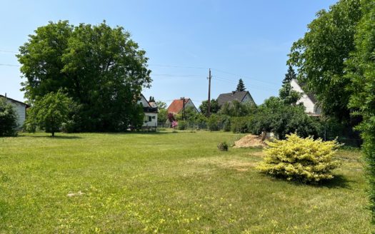 Seiersberg:  Bauträger aufgepasst! Interessante Liegenschaft  (Bungalow) inkl. grossem  Grundstück  in bevorzugter Einfamilienhauslage von Graz Seiersberg zu  verkaufen!