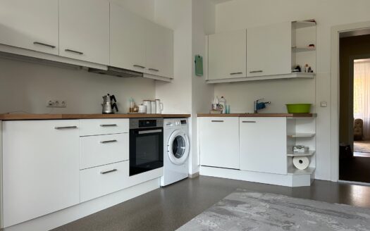 Graz:  Modern-grosszügig-einladend! Elegant ausgestattete 2-Zimmer Mietwohnung mit Balkon (Grünblick) im beliebten „Lendviertel“ in Graz zu vermieten!