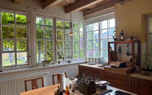 Frohnleiten:  Ein Platz zum Verlieben! Grosszügiges Landhaus (6 Zimmer+Galerie+Wintergarten) in idyllischer Einfamilienhauslage von Frohnleiten !