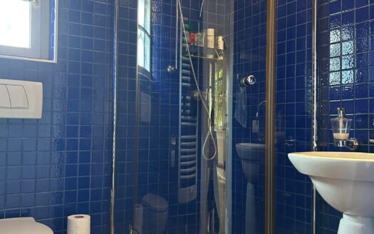 Frohnleiten:  Ein Platz zum Verlieben! Grosszügiges Landhaus (6 Zimmer+Galerie+Wintergarten) in idyllischer Einfamilienhauslage von Frohnleiten !