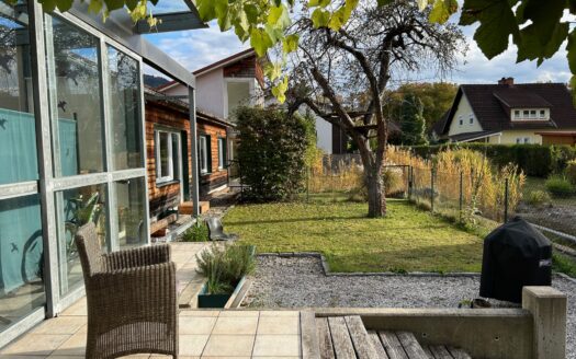 Frohnleiten:  Ein Platz zum Verlieben! Grosszügiges Landhaus (6 Zimmer+Galerie+Wintergarten) in idyllischer Einfamilienhauslage von Frohnleiten !