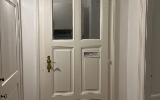 Graz: Zauberhafte 2-Zimmer Altbauwohnung (2er-WG-tauglich) in bevorzugter Grazer Stadtlage Nähe Schillerplatz zu vermieten !