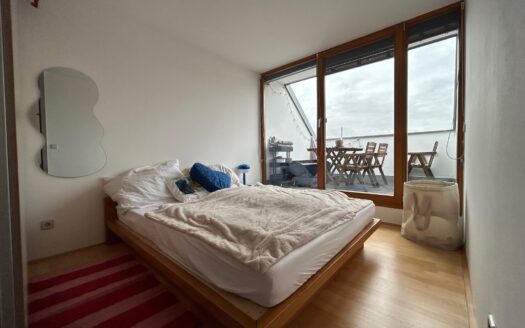 Graz: Altbauzauber trifft Moderne! 2-Zimmer Wohnung mit uneinsehbarer Loggia im Bezirk „Lend“ zu vermieten !