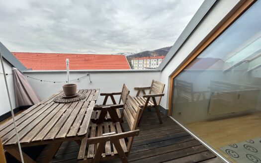 Graz: Altbauzauber trifft Moderne! 2-Zimmer Wohnung mit uneinsehbarer Loggia im Bezirk „Lend“ zu vermieten !